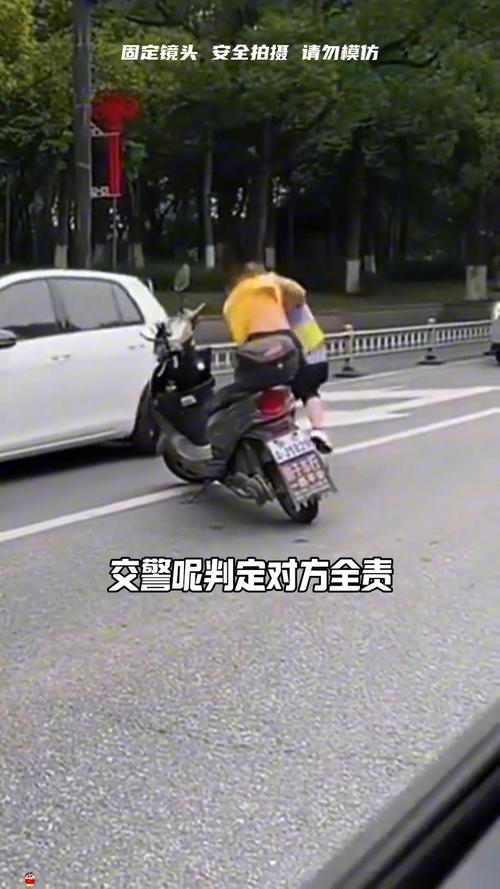 2025新澳门正版挂牌图和酒驾强闯卡撞伤交警与酒驾强闯卡撞伤交警怎么赔偿