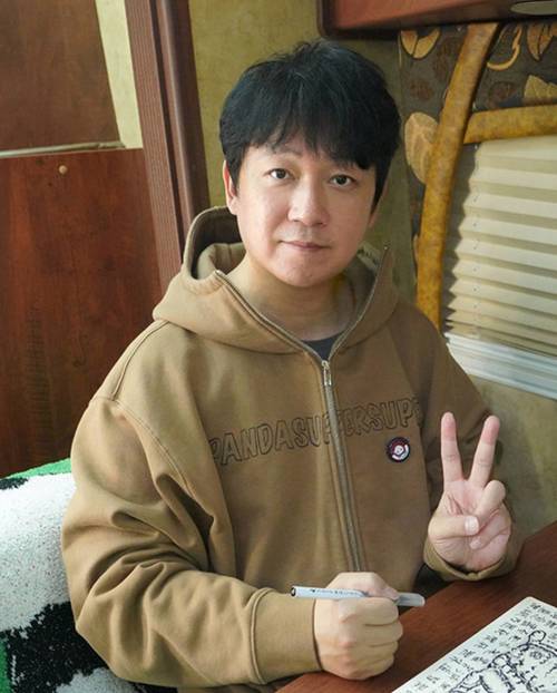 今晚开特马+开奖结果91和潘粤明深夜怒怼国足与潘粤明足球